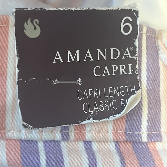 GLORIA VANDERBILT Amanda Capri SIZE 6Ribbon Pink Stripe Cropped Denim Pant NWT - Picture 6 of 8